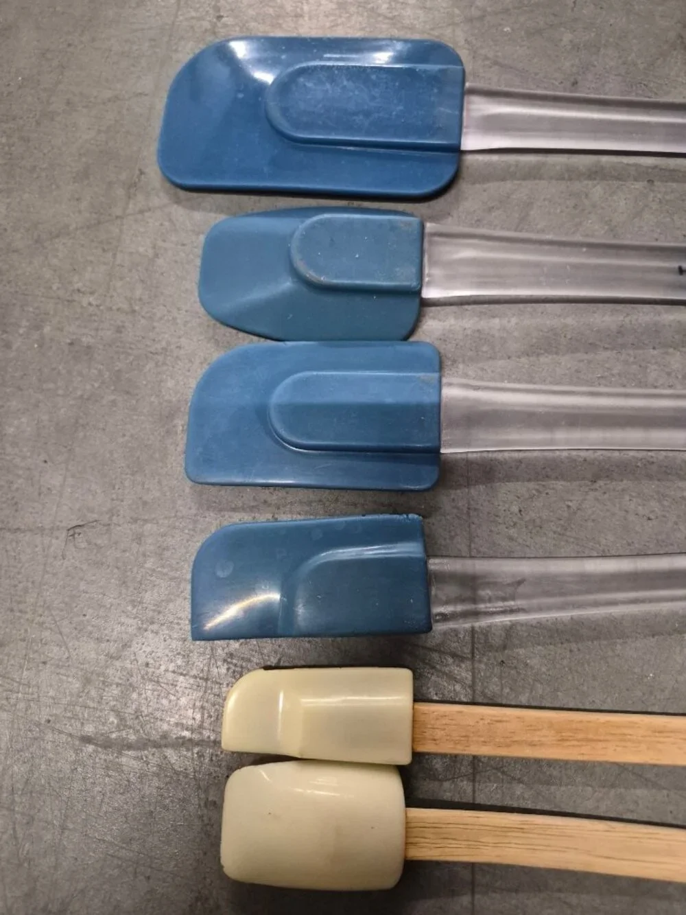 Hamilton Beach Silicone Spatula Set Of 6  Wood Clear Handles Blue Cream Colors